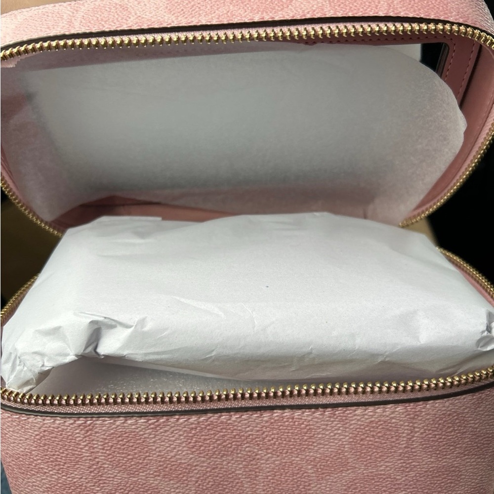 coach powder pink cosmetic case - Picture 3 of 3